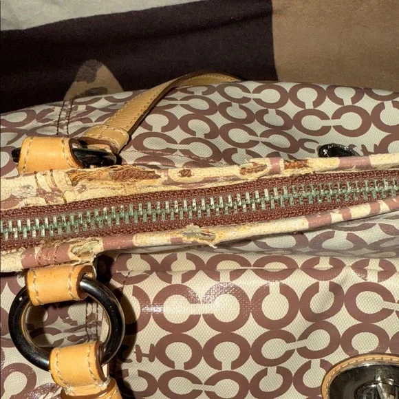 Coach Tan and Brown Large Shoulder Bag - Picture 9 of 12